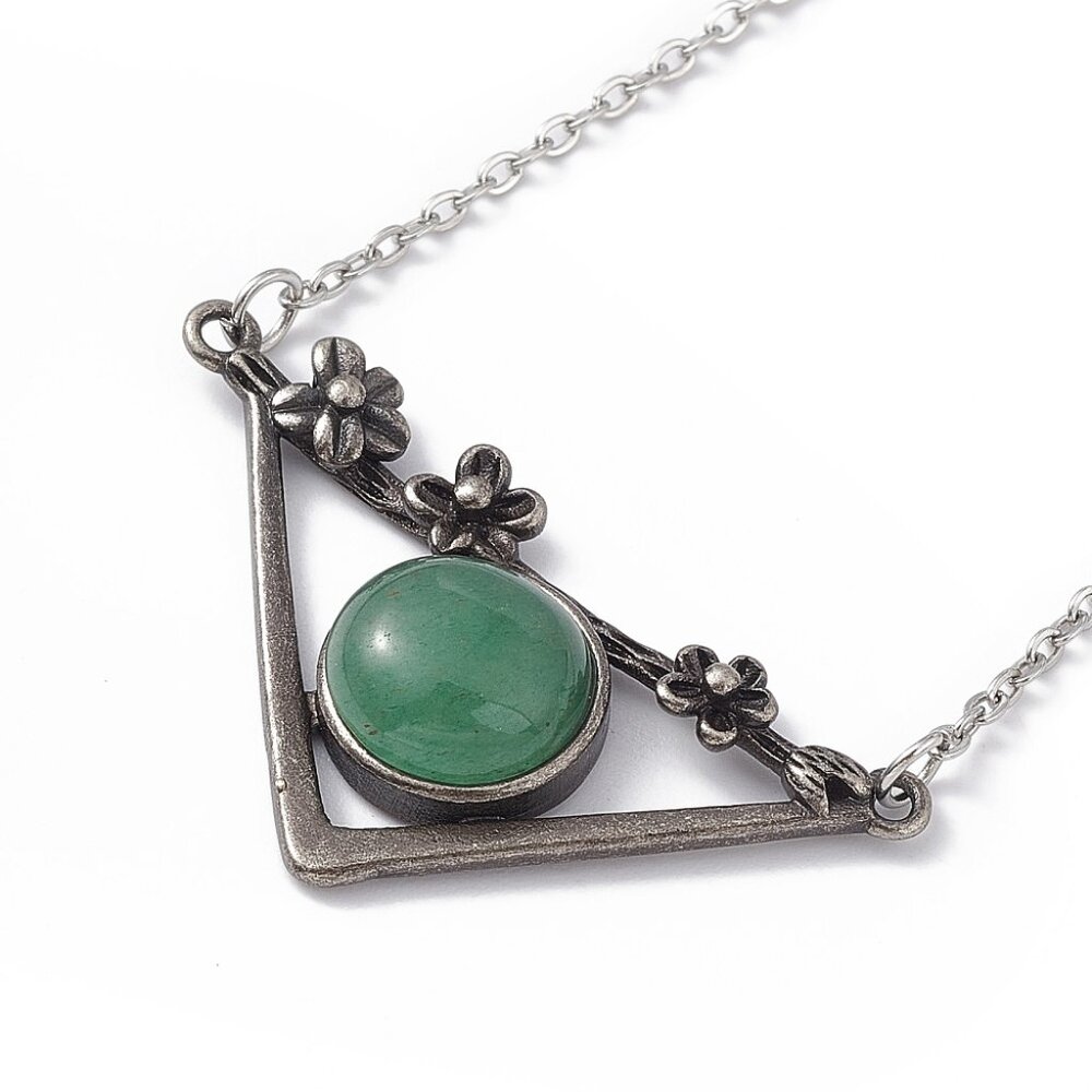 NWOT natural aventurine triangle Flower floral necklace Gemstone pendant